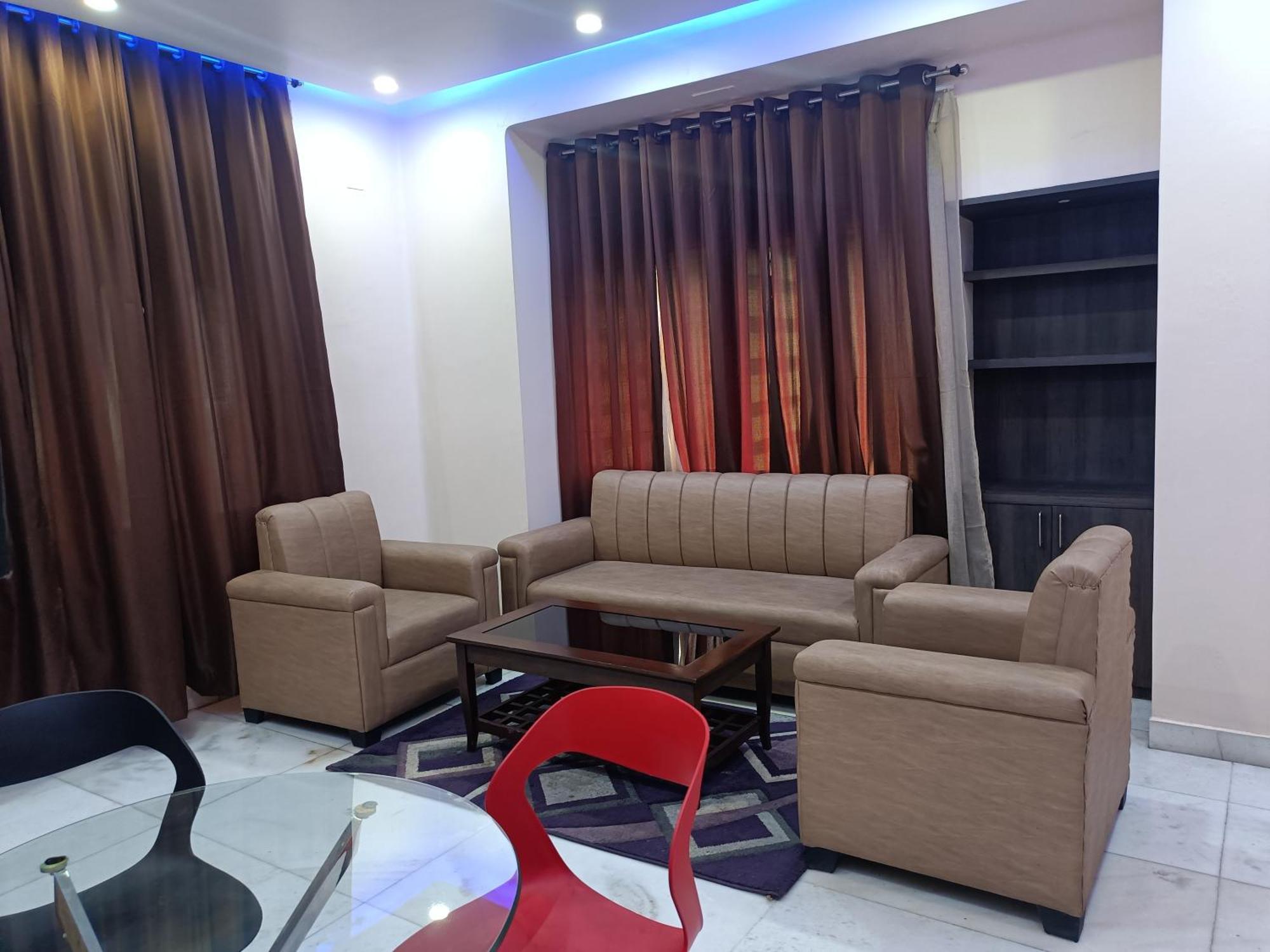 Hotel Sudakshina By Roh Silchar Esterno foto