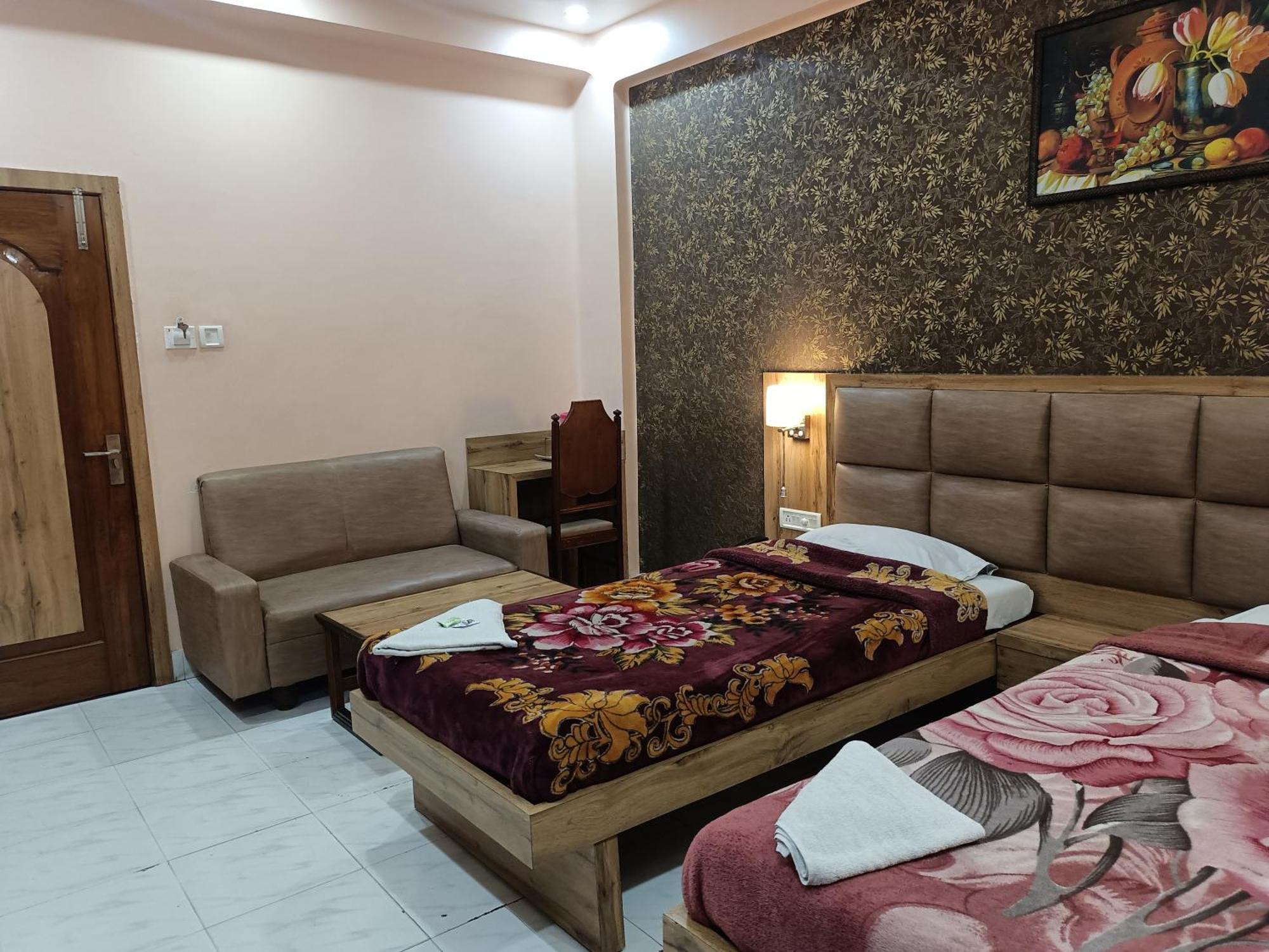 Hotel Sudakshina By Roh Silchar Esterno foto